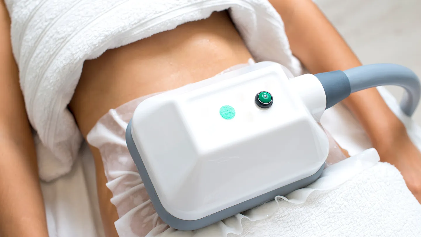 Cryolipolysis vs Other Fat Reduction Treatments: Complete Comparison Guide (2025)